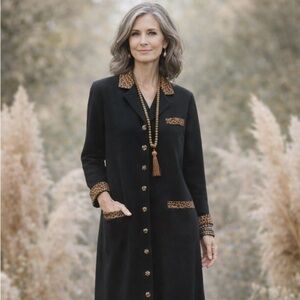 Stunning Classic Dress/coat with Leopard Hair-Bar Accent